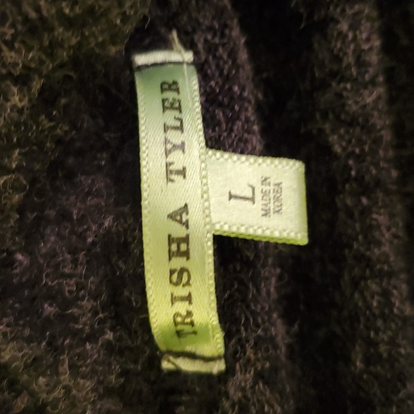 Faux Fur trim sweater L - Picture 5 of 6